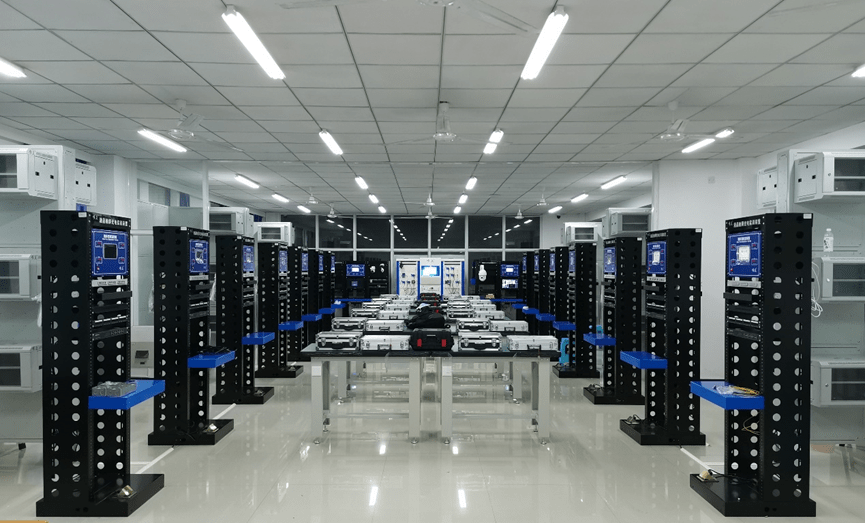 網(wǎng)絡工程實驗室 計算機工程學院中的計算機網(wǎng)絡工程實踐基地